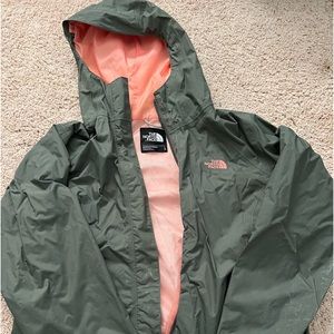 North face women’s rain coat